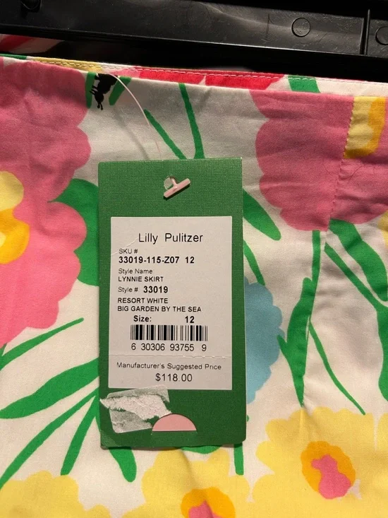 Lilly Pulitzer White Skirt with Red, Pink, Yellow & Green Floral Print - Picture 2 of 2
